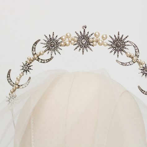 Silver Celestial Star and Moon Bridal Crown Galaxy halo Tiara Wedding Star Bridal Headpiece Gold Celestial crown Crystal Pearl Wedding tiara Celestial Tiara, Moon Hair Accessories, Celestial Headpiece, Goddess Tiara, Celestial Crown, Halo Tiara, Star Tiara, Moon Crown, Pearl Wedding Hair