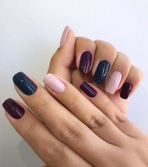 Navy Burgundy Nails, Manicure Colors, Burgundy Nails, Creative Nails, Blue Nails, Manicure, Nail Polish, Navy, Nails