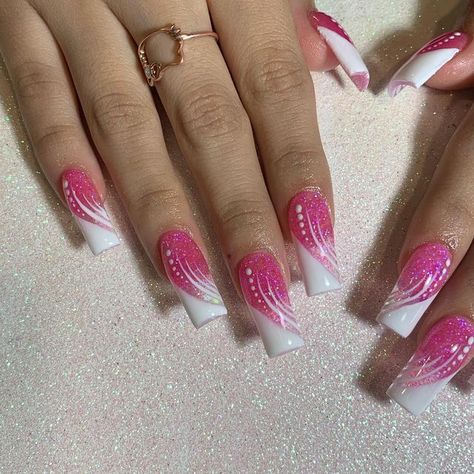 kayla on Instagram: "💅🏽💕 - - - - - - - - #nails #uñas #acrylicnails #glitternails #pinknails #pinkglitternails #whitenails #pinkandwhitenails #y2k #y2knails #2000snails #nailsofinstagram #nailinspo #summernails #squarenails #mcblingnails #chicagonailtech #chicagonails" Nails Acrylic Medium, Y2k Nails Acrylic, Acrylic Medium, Pink Glitter Nails, Pink Square, Y2k Nails, Ballerina Nails, Bling Nails, Square Nails