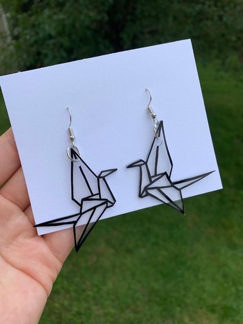 Shrinky Dink Jewelry, Shrinky Dink Crafts, Crane Earrings, Shrinky Dink Earrings, Origami Earrings, Shrink Plastic Jewelry, Outline Design, Clear Paper, Weird Jewelry