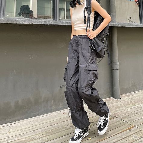 Y2k Outfit Summer, Ruched Cargo Pants, Baggy Parachute Pants, Summer Y2k Outfits, Summer Vintage Outfits, Summer Outfits Y2k, Y2k Pants, Cargo Pants Women, Overall Dress