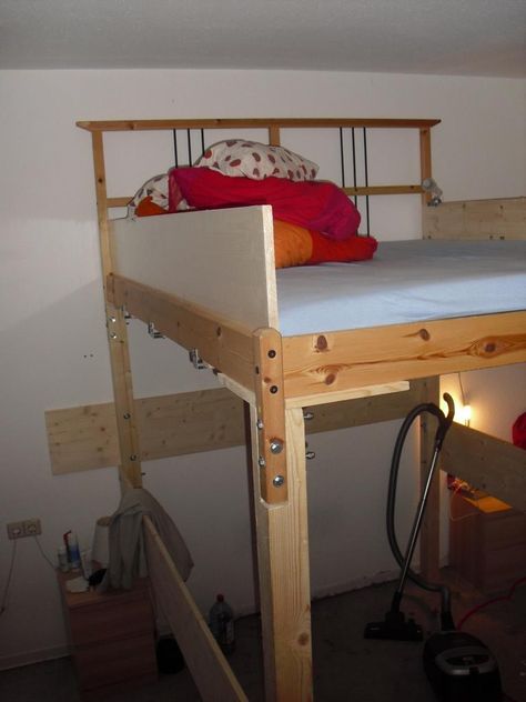 Help! How to DIY a king size loft bed? - IKEA Hackers King Size Loft Bed, King Size Bunk Bed, Chill Bedroom, Ikea Loft, Glitter Bedroom, Ikea Loft Bed, Loft Beds For Small Rooms, Bed Ikea, Bed Loft