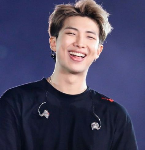 Namjoon smile Sorriso namjoon Namjoon Smile, Rm Pic, Smile Cute, I'm Sick, Rm Bts, Korean Idol, Kim Namjoon, Medicine, Bts