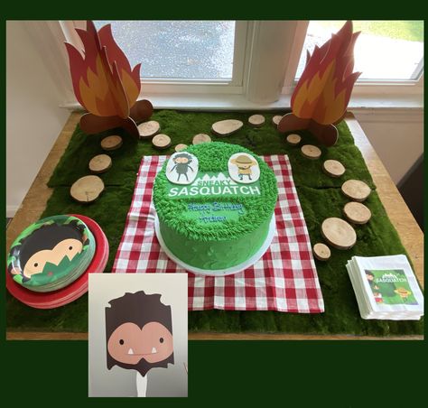 Apple Arcade’s Sneaky Sasquatch Birthday Theme. •Cake was custom made by Blue Crab Cupcake in Annapolis, MD. Seriously the best cakes and cupcakes i’ve ever had. •Napkins- custom made by Oriental Trading company •Hand Fans(bc MD summers feel like hell)- Custom made by Oriental Trading Company •Plates- custom made by Shindigz •All table decor - purchased at Hobby Lobby My son always wants a theme that is unavailable... with these great websites (listed above) anything is possible. Sneaky Sasquatch Birthday Party, Sasquatch Birthday Party, Sasquatch Birthday, Sasquatch Party, Sneaky Sasquatch, Bigfoot Birthday, Apple Arcade, The Best Cakes, Best Cakes