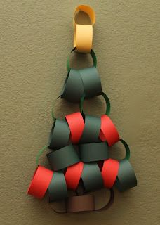 Play For a Day: Paper Ring Advent Calendar Easy Christmas Crafts For Toddlers, Christmas Paper Chains, Christmas Crafts For Toddlers, Paper Chain, Paper Christmas Decorations, Advent Calendars For Kids, Fun Christmas Crafts, Paper Chains, Diy Advent Calendar