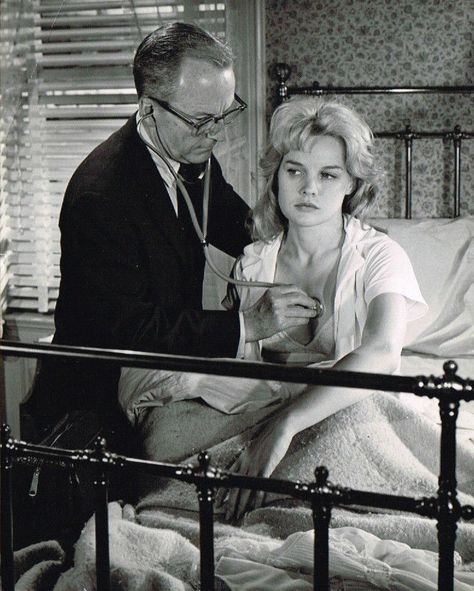 Carroll Baker undressed for the doctor in ‘Something Wild’ (1961) Magicians Assistant, Carroll Baker, Somerset Maugham, First Year Of College, Moving To Italy, Something Wild, Broadway Plays, Actor Studio, Dance Company