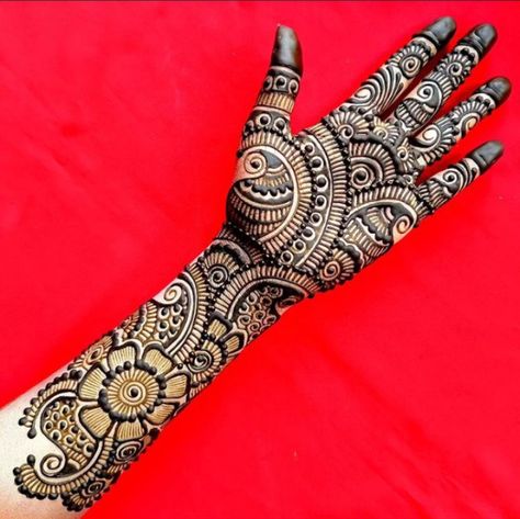 Mehndi Design very simple and easy. Looking for good. Best designs for mehndi inside. Mehndi Designs Left Hand, Left Hand Mehndi Designs, Traditional Mehandi, Front Mehndi, Palm Mehndi, Mehandhi Designs, Latest Arabic Mehndi Designs, Full Mehndi, Hand Mehndi Designs