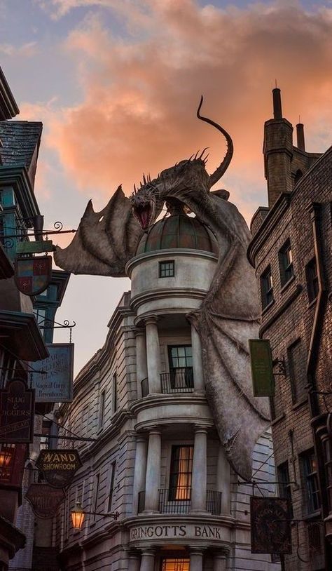 Universal Orlando, A Dragon, Orlando, Harry Potter, Building, Disney