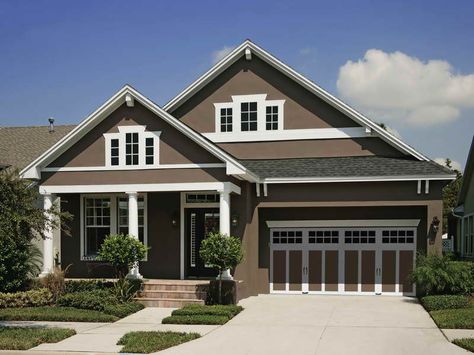 Brown and white exterior Exterior Paint Colors 2023, Best Exterior Paint, House Paint Color Combination, Colors 2023, Exterior House Color, Craftsman Exterior, Brown House, Pintura Exterior, Exterior Paint Color