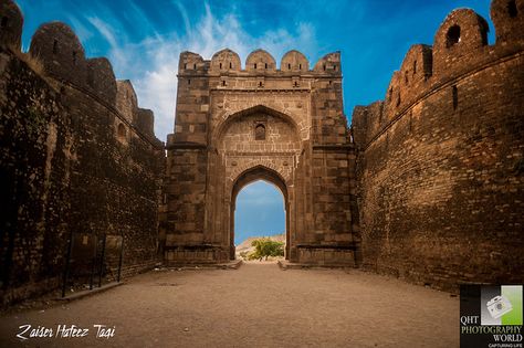 Fort Background, Shivaji Maharaj Fort, Dj Banner, Fort Art, Sailboat Photography, Kedarnath Temple, Paul Bennett, Photoshop Shortcut, Indian Bride Photography Poses