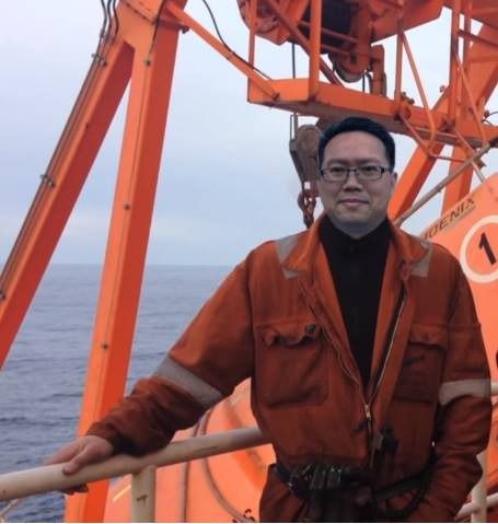 Scammer Rig engineer Alexander Chang Rig Engineer, Savage Pics, Diving Videos, Oil Rig Jobs, Water Well Drilling Rigs, Water Well Drilling, Oil Platform, Delivery Pictures, Oil Drilling