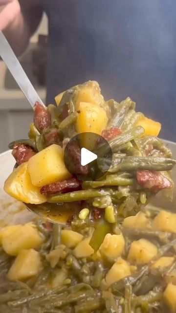 Southern Green Beans Recipe, Southern Green Bean Recipes, Smothered Potatoes, Smothered Green Beans, Southern Green Beans, Green Beans Recipe, Green Beans And Potatoes, Thanksgiving 2024, Face Beat