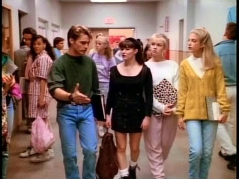 90210 Fashion 90s, Beverly Hills 90210 Outfits, Beverly Hills 90210 Fashion, 90210 Outfits, 90210 Fashion, Jason Priestley, Jennie Garth, 90s Fashion Women, Brady Bunch