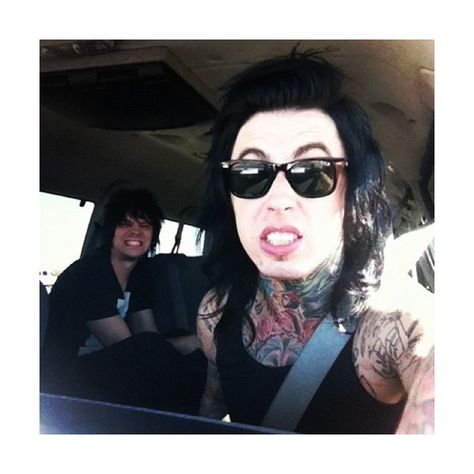 ronnie radke | Tumblr ❤ liked on Polyvore featuring ronnie and ronnie radke Ricky Horror, Escape The Fate, Ronnie Radke, Falling In Reverse, Zoo Wee Mama, I Love Mom, Cat Eye Sunglasses, Ronald Mcdonald, Mens Sunglasses