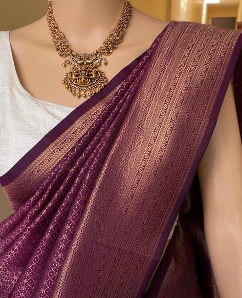 Pattu Silk Saree, Onam Outfits, Raw Silk Blouse, Saree Wearing Styles, Simple Saree Designs, Lehenga Designs Simple, Traditional Silk Saree, Opening Video, Fancy Sarees Party Wear