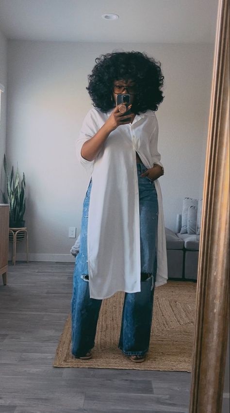 Plus Brunch Outfit Ideas, Grown Woman Outfits Summer, Plus Size Brunch Outfit, Boho Outfits Black Women, Sunday Outfit Ideas, Casual Church Outfit, Outfits With White Jeans, Chic Outfits Casual, Brunch Outfit Black Woman