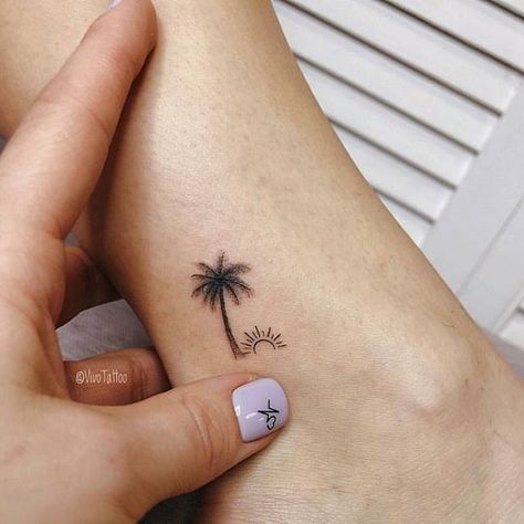 Tree Tattoo Ankle, Palm Tree Tattoo Ankle, Shape Tattoo, Palm Tree Tattoo, Small Girl Tattoos, Tattoos Geometric, Disney Tattoo, Cute Little Tattoos, Initial Tattoo