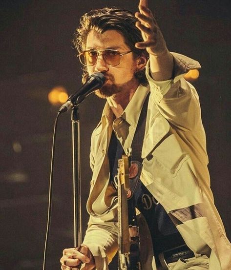 Alex Turner Tbhc Era, Tbhc Alex Turner, I Love Coffe, Moon Hotel, Miles Kane, Monkey Puppet, Alex Pics, Cool Fire, The Last Shadow Puppets