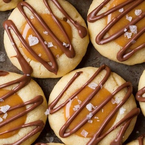 Thumbprint Cookies Christmas, Thumbprint Cookies With Icing, Alfredo Sauce Recipe Easy, Jam Thumbprint Cookies, Easy Lasagna Recipe, Thumbprint Cookies Recipe, Twix Cookies, Pot Recipes Easy, Christmas Cookies Easy