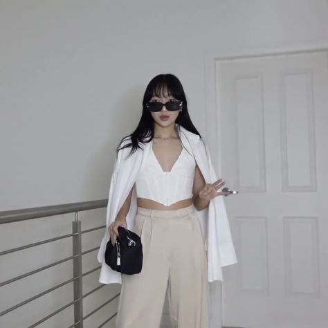 Hannah Outfits, Hannah Bang, Hannah Bahng, Me As A Girlfriend, Star Girl, Aesthetic Girl, White Jeans, Two Piece Pant Set, Bangs