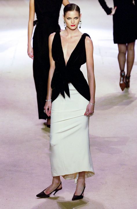 Fashion Classic: Yves Saint LAURENT Haute Couture Spring/Summer 2002 | Lipstick Alley Saint Laurent Fashion Show, Yves Saint Laurent Haute Couture, Saint Laurent Haute Couture, Yves Saint Laurent Fashion, Saint Laurent Fashion, Fashion Bible, 90s Outfit, 2000s Fashion, Classic Outfits