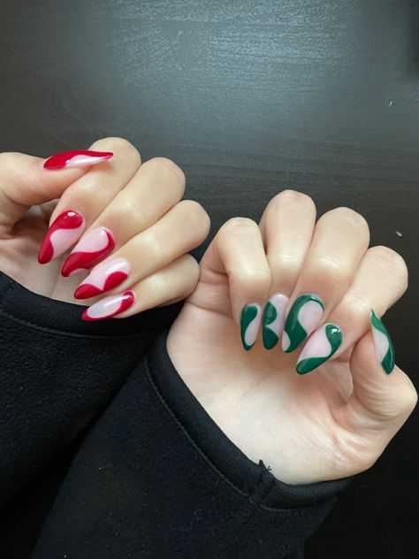 Nails nail art Christmas nails green red lines abstract classy stiletto simple nude base Christmas vibes winter colors Green And Red Nails Ideas, Christmas Nails 2023 Red And Green, Red And Green Nails Simple, Simple Line Nail Designs, Abstract Christmas Nails, Red And Green Christmas Nail Designs, Green Red Nails, Red Acrylic Nails Almond, Red And Green Nail Designs