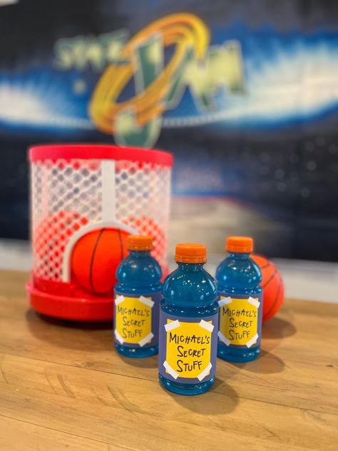 Space Jam Birthday Party, Basketball Theme Baby Shower, Space Jam Party, Space Jam Birthday, Birthday Party Space, Space Jam Theme, Baby Boy Birthday Themes, Jam Favors, Space Jams