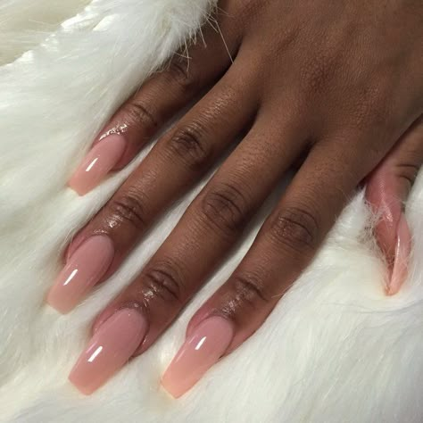 P i n t e r e s t : rachaelgbolaru17 Light Pink Nails Dark Skin, Natural Acrylic Nails Coffin, Classy Simple Nails Natural Looks, Natural Pink Acrylic Nails, Natural Coffin Nails, Pink Acrylic Nails Coffin, Natural Pink Nails, Natural Nails Acrylic, Colourful Acrylic Nails