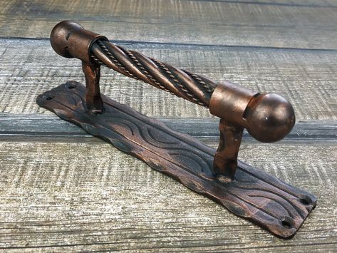 Barn Door Projects, Barn Door Cabinet, Barn Door Handle, Mini Barn, Gate Handles, Rustic Barn Door, Barn Door Handles, La Forge, Mini Bars