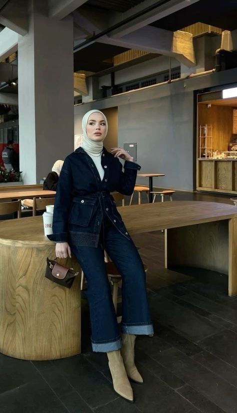 Modest Hijab, Muslim Outfits Casual, Hijab Style Casual, Winter Fashion Outfits Casual, Hijabi Fashion Casual, Outfits Dress, Fashion Top Outfits, Hijabi Style, Hijabi Outfits Casual