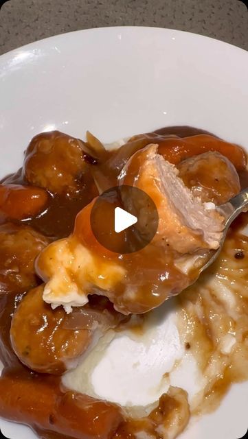 Amy Doe 👩🏼‍🍳 on Instagram: "This is such an easy crockpot dinner and absolutely delicious!! FULL RECIPE ⬇️

Ingredients:

14 oz frozen meatballs 
1/4 lb baby carrots 
1/4 yellow onion sliced 
1 12oz jar brown gravy 
1 packet brown gravy mix
1 cup water

Instructions:

To your crockpot add in meatballs, carrots, onions, and jarred gravy. Mix until combined. 

Cook on high for 3 hours.

After 3 hours in a bowl combine brown gravy mix and water. Add to the crockpot.

Cook for an additional 15 minutes.

Serve over rice or potatoes and enjoy! 

#easyrecipes #dinner #cookingathome #dinnerideas #easydinner #crockpot #crockpotrecipes #comfortfood" Crockpot Meatballs, Meatballs And Gravy, Serve Over Rice, Brown Gravy Mix, Easy Crockpot Dinners, Crock Pot Meatballs, Frozen Meatballs, Crockpot Cooking, Brown Gravy