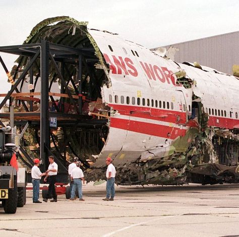 Airplane Accidents | 13 Famous Plane Crashes That Changed Aviation Airplane Graveyard, Malaysia Airlines, Air Traffic Control, Airline Flights, United Airlines, Air France, Boeing 747, South Shore, Air Travel