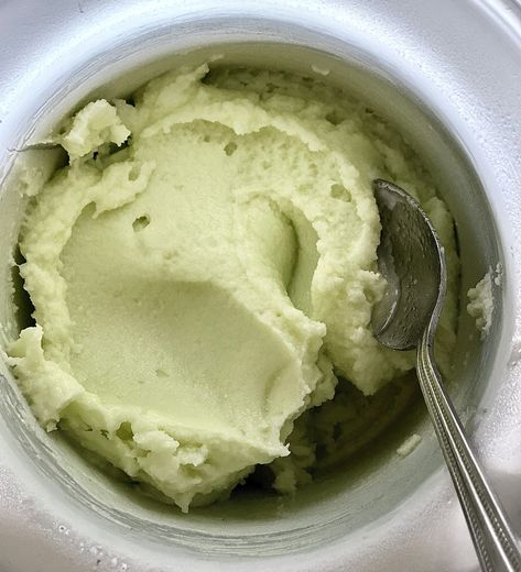 Melon Sorbet Sorbet Aesthetic, Melon Aesthetic, Melon Ice Cream, Melon Sorbet, Sorbet Recipe, Sorbet Ice Cream, Fruit Sorbet, Breakfast Crepes, Brown Recipe