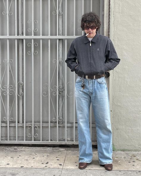 Flare Jeans Men Outfit, Mens Flared Jeans Outfit, 70s Inspired Fashion Men, Mens Flared Jeans, Men’s Flared Pants Outfit, Men’s Flared Jeans Outfits, Cowboy Outfit Men, Skate Outfit, 70s Inspired Fashion