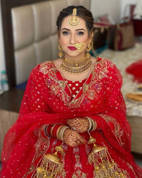 Bridal Suits, Latest Bridal Lehenga, Bridal Lehenga Collection, Wedding Day Makeup, Wedding Pose, Bridal Accessories Jewelry, Bridal Dress Fashion, Bride Outfits, Bridal Outfit