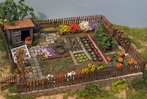 Hobby Trains, Natural Farming, Model Train Sets, Model Train Scenery, Mini Farm, Miniature Diy, Model Train Layouts, Miniature Crafts, Train Layouts