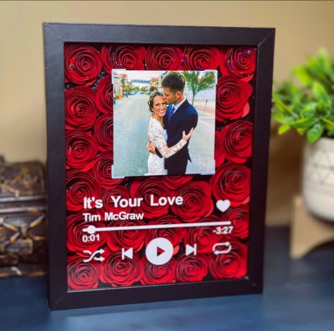 Personalized Music / Spotify Frame Perfect gift for significant other ( Boyfriend / Girlfriend) Birthday Anniversary or valentines day Birthday Presents For Girlfriend, Diy Gifts For Girlfriend, Shadow Box Gifts, Cute Anniversary Gifts, Diy Anniversary Gift, Presents For Girlfriend, Idee Cricut, Boyfriend Personalized Gifts, Boyfriend Anniversary