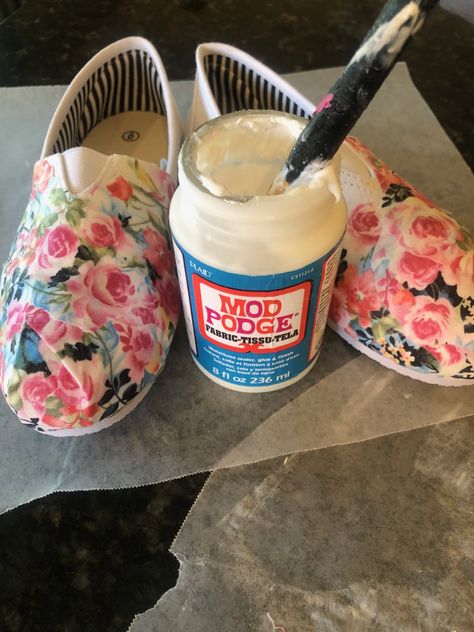 Modge Podge Shoes Diy, Decoupage Shoes Fabric, Fabric On Shoes Diy, Diy Canvas Shoes Designs, Fabric Mod Podge, Paint Dansko Clogs Diy, Modge Podge On Fabric, Decorating Canvas Shoes, Mod Podge Fabric Crafts