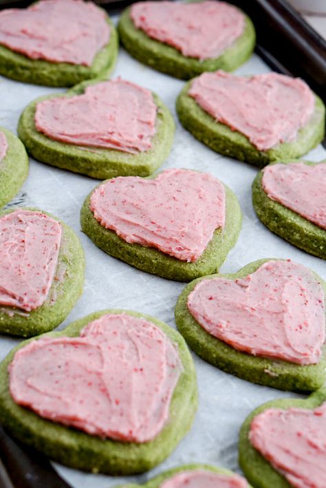 Soft Matcha Almond Cookies with Strawberry Buttercream - Mochi Mommy Strawberry Matcha Dessert, Matcha Strawberry Cookies, Matcha Sugar Cookies, Matcha Cookies Recipe, Okinawan Sweet Potato, Matcha Almond, Matcha Strawberry, Roll Out Sugar Cookies, Butter Mochi