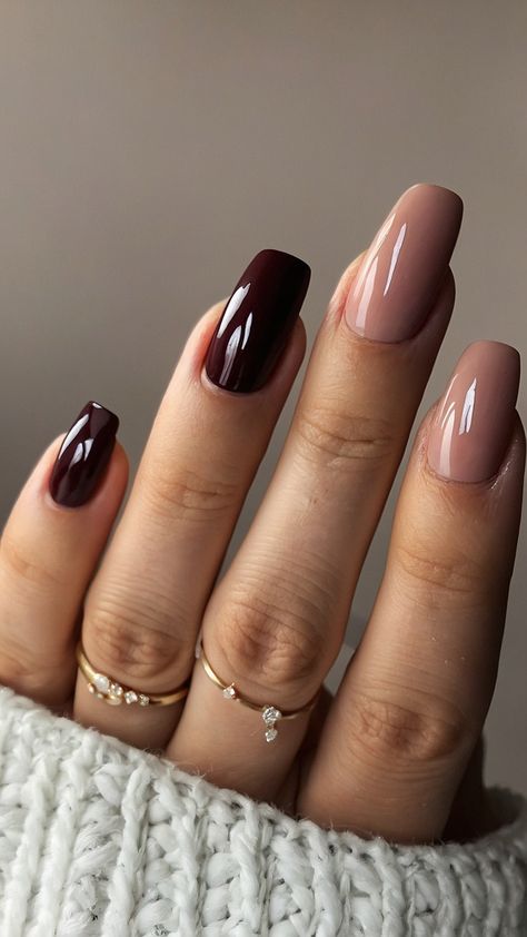 Explore the top fall nail colors for 2024 including gel Early OPI neutral dark and trendy design ideas Discover cute light and edgy nail designs suitable for green brown and fair skin tones Fall Nail Colors Neutral, Fall 2024 Nails Color, Fall Sns Nails, Opi Fall Colors, Fall Nail Colors Opi, Nail Parlour, Popular Nail Colors, Opi Colors, Sns Nails