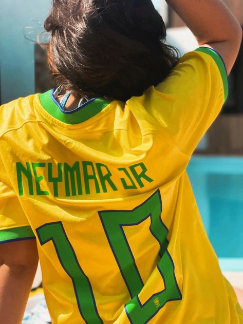 Brasiiiiil Brazil Jersey Aesthetic, Brazilian Tshirt, Brazil Jersey Outfit, Sports Aesthetics, Ronaldo Free Kick, Brazil T Shirt, Brazil Girls, Brazil Shirt, Football Trainer