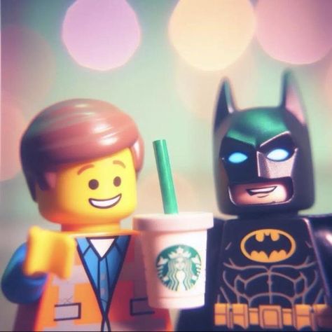 funny round circle pfp ai generated pfp drinking soda drink pop lego batman lego movie emmet brickowski starbucks Batman Lego Movie, Emmet Brickowski, Lego Movie Emmet, Lego Icon, Lego Pfp, Lego Astronaut, Emmet Lego, Circle Pfp, Vintage App