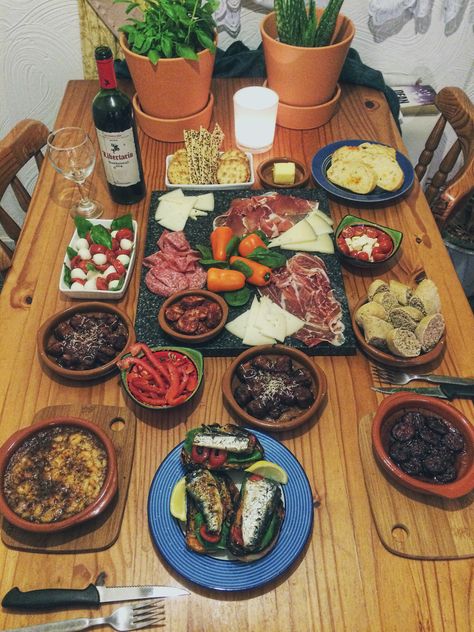 Spanish Tapas Aesthetic, Chorizo Mussels, Manchego Cheese Appetizers Spanish Tapas, Mussels With Chorizo Recipe, Spanish Tapas Photography, Tempranillo Wine, Grilled Sardines, Tomato Salad, Cakes And More