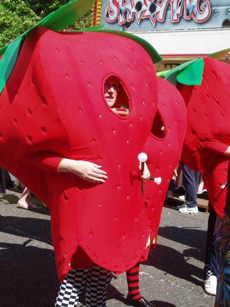 https://flic.kr/p/fCFPu | West End Festival June 06 | Odd giant strawberry Strawberry Costume Aesthetic, Strawberry Cosplay, Adult Strawberry Costume, Homemade Strawberry Costume, Poteet Strawberry Festival, Giant Strawberry, Fruit Costumes, Strawberry Festival, Earthly Delights