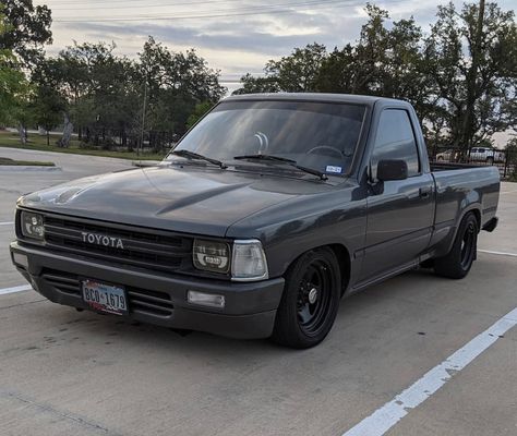 90s Toyota, Mini Trucks Mazda, Custom Ford Ranger, Toyota Surf, Classic Trucks Vintage, Drift Truck, S10 Truck, Toyota Pickup 4x4, Mini Cabin