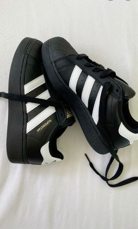 Superstar Adidas Black, All Star Adidas, Super Star Adidas, Adidas Black Shoes, Black Adidas Superstars, Black Adidas Superstar, Adidas Shoes Black, Black Superstars, Superstars Adidas