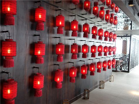 Asian Restaurant Interior Design, Chinese Restaurant Design, Chinese Bar, Chinese Style Interior, Japanese Restaurant Design, Japanese Bar, Chinese Theme, Restaurant Themes, Chinese Interior