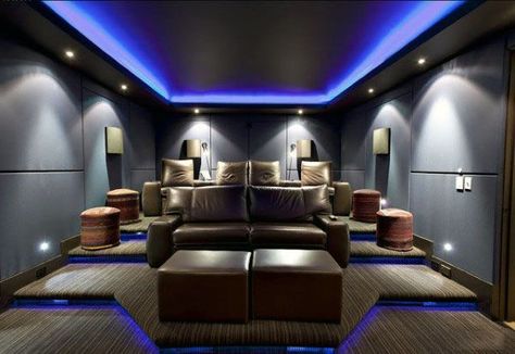 Top 40 Best Home Theater Lighting Ideas - Illuminated Ceilings and Walls Small Home Theater, Home Theater Lighting, Deco Cinema, Theater Room Decor, Small Home Theaters, Entertainment Room Design, Basement Home Theater, Sofa Santai, Home Theater Room Design