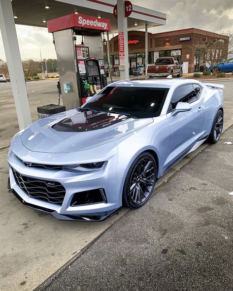 Couple Car Pics, Lowkey Couple, Mustang Car Aesthetic, 2023 Ford Mustang, Custom Camaro, Chevy Camaro Zl1, Mustang Car, Camaro Car, Chevrolet Camaro Zl1