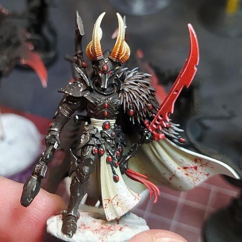 Warhammer 40k Dark Eldar, Warhammer Dark Elves, Eldar 40k, Warhammer Eldar, Warhammer Tabletop, Dark Eldar, Model Painting, Painting Stuff, Warhammer Paint